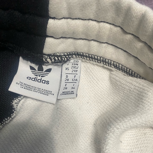 Adidas Originals Two-Tone Black and White Sweats - Picture 5 of 7
